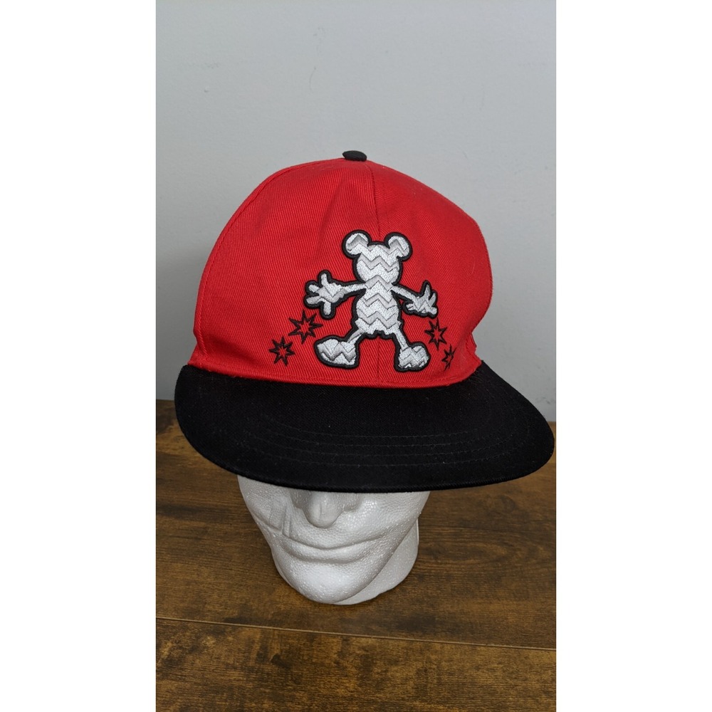 Disney Parks Mickey Mouse Zigzag Snapback Hat – Red &‎ Black, Adult OSFA